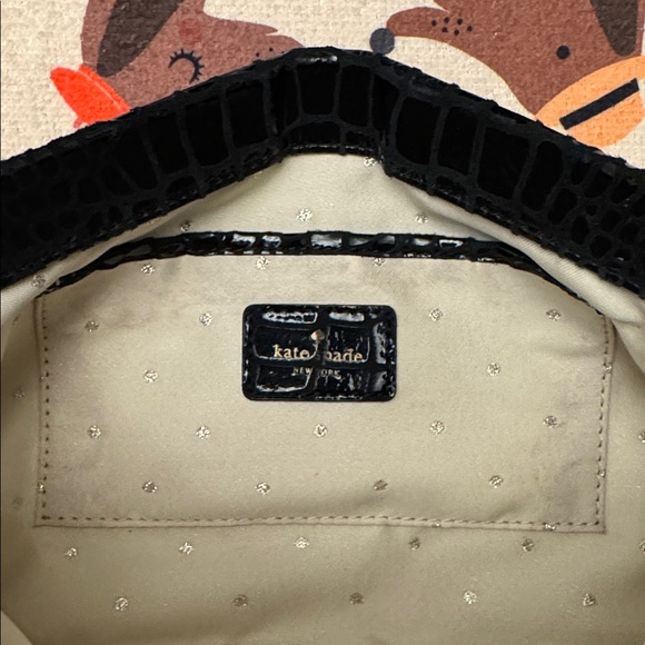 Kate Spade black glossy goat leather snake embossed frame clutch crossbody EUC - Picture 11 of 11